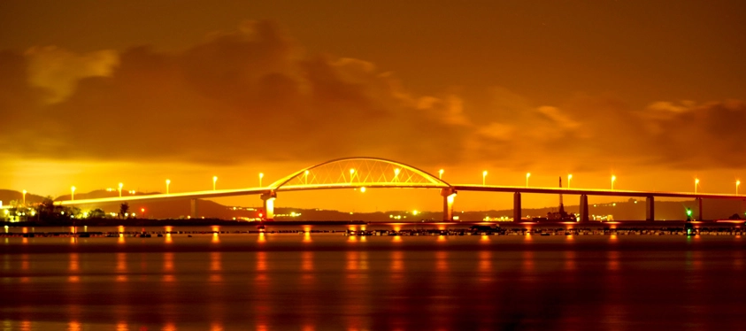 瀬底大橋の夜景は綺麗ですねぇ